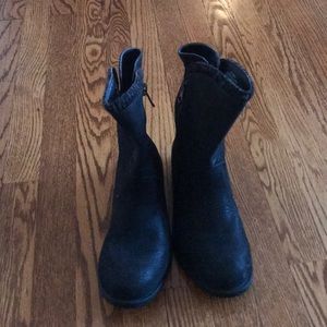 Ankle boots
